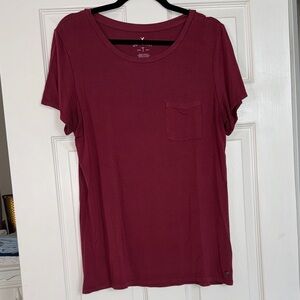 American Eagle Women's Burgundy T-Shirt